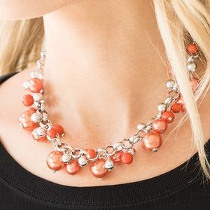 VINTAGE VAULT "THE UPSTATER" ORANGE NECKLACE